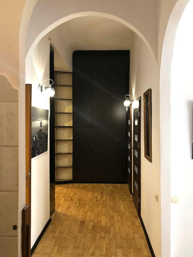 Glamour Apartment Florianska 32 クラクフ エクステリア 写真